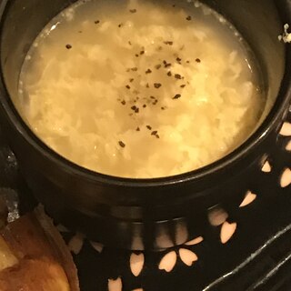 生パン粉と卵のふわふわスープ